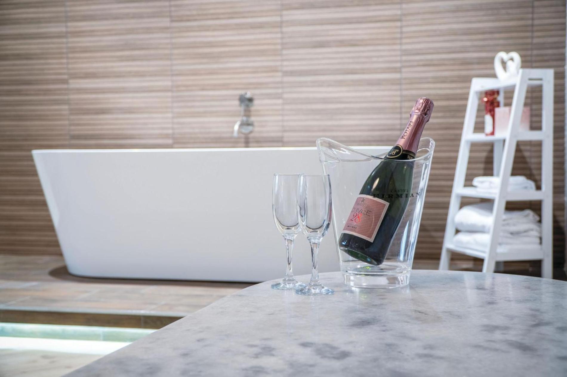 Suite 5 - Sleeping Giant Hotel - Pen Y Cae Inn Brecon Luaran gambar